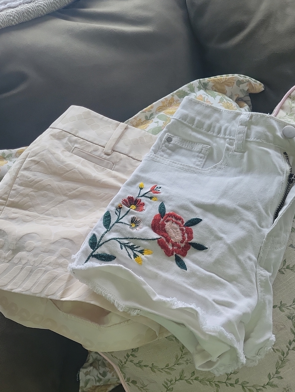Blu Pepper White Jean Shorts with Embroidered Floral Detail
